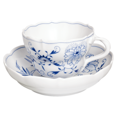 Coffee cup & saucer, Shape "New Cutout", Blue Onion, white rim, V 0,2 l