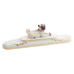 Paperweight with dog, Coloured with gold, L 19,5 cm