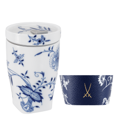 Coffee to go mug small with porcelain lid and cuff Shape "Nova", Blue Onion, white, V 0,35 l