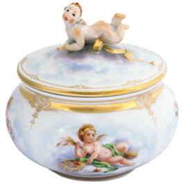"Angel of the Four Seasons" box with cherub, H 13 cm