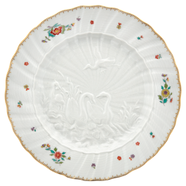 Dinner Plate, Shape "Swan Service", Oriental strewn flowers, gold rim (Swan service), ø 28 cm