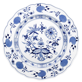 Starter- and Dessert Plate, small, Shape "New Cutout", Blue Onion, white rim, Ø 20 cm