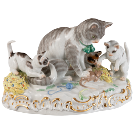 Cat group, Coloured with gold