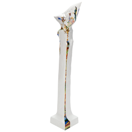 "Wing with Triangular Tip" spatial sign, H 59 cm