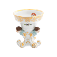 Salt-cellar with "Scattered floral sprays", L 8,5 cm
