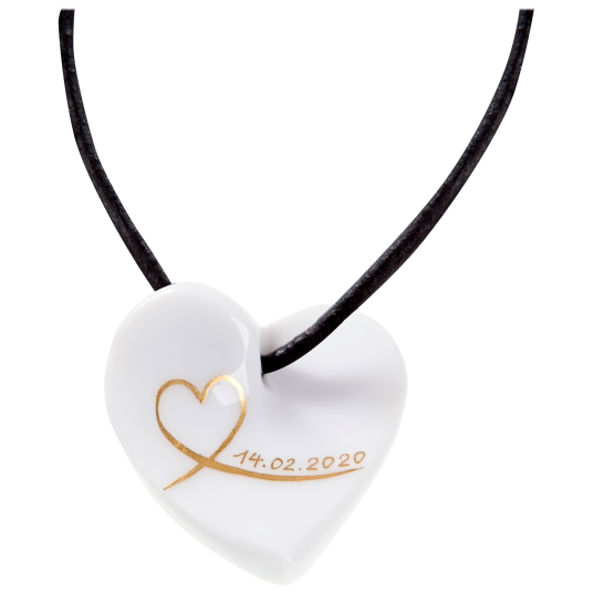 Pendant Curved Heart with Date 2,5 × 2,5 cm